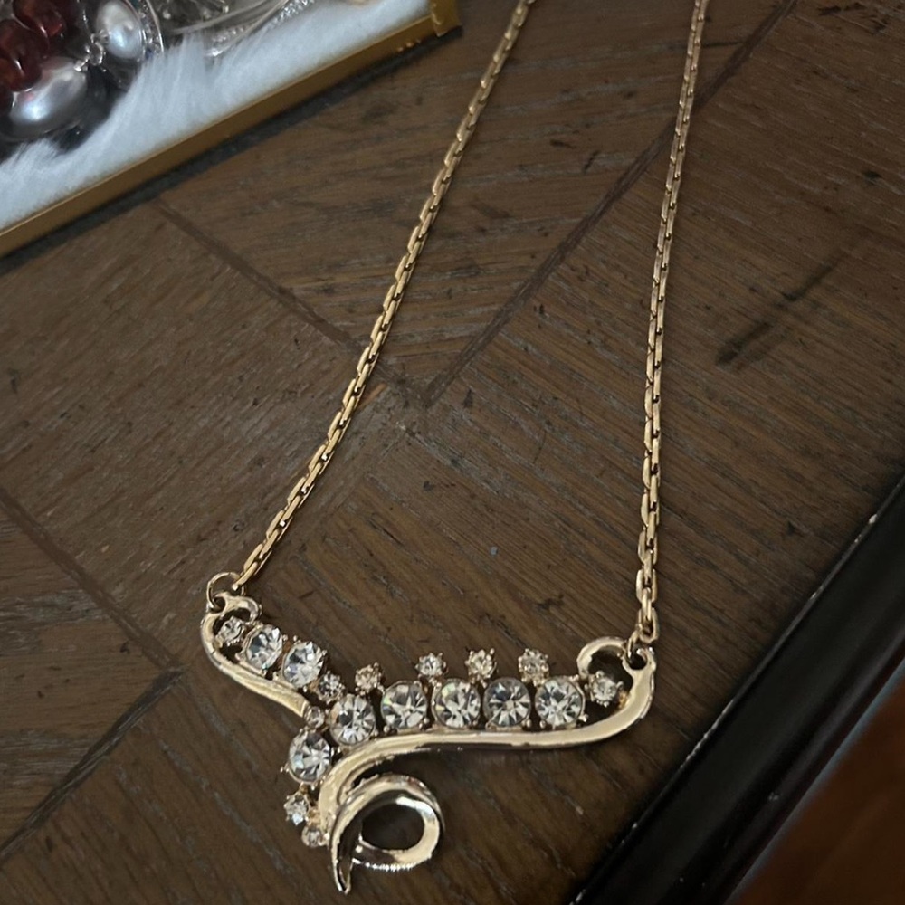Vintage necklace!